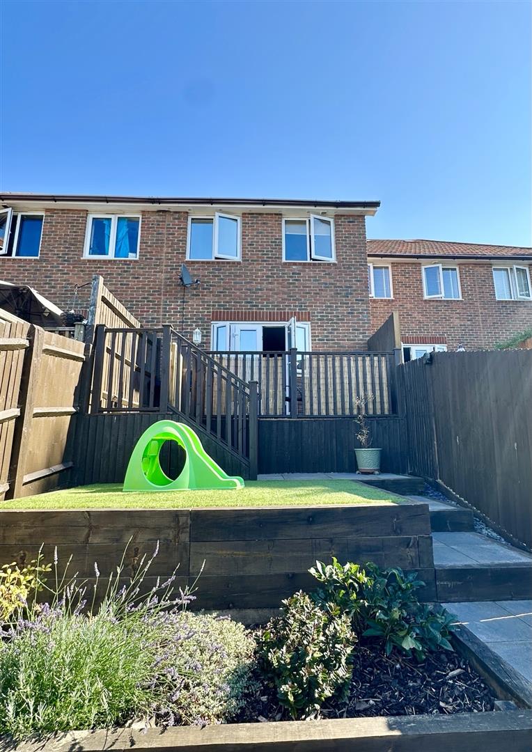 Endeavour Way, Hastings
